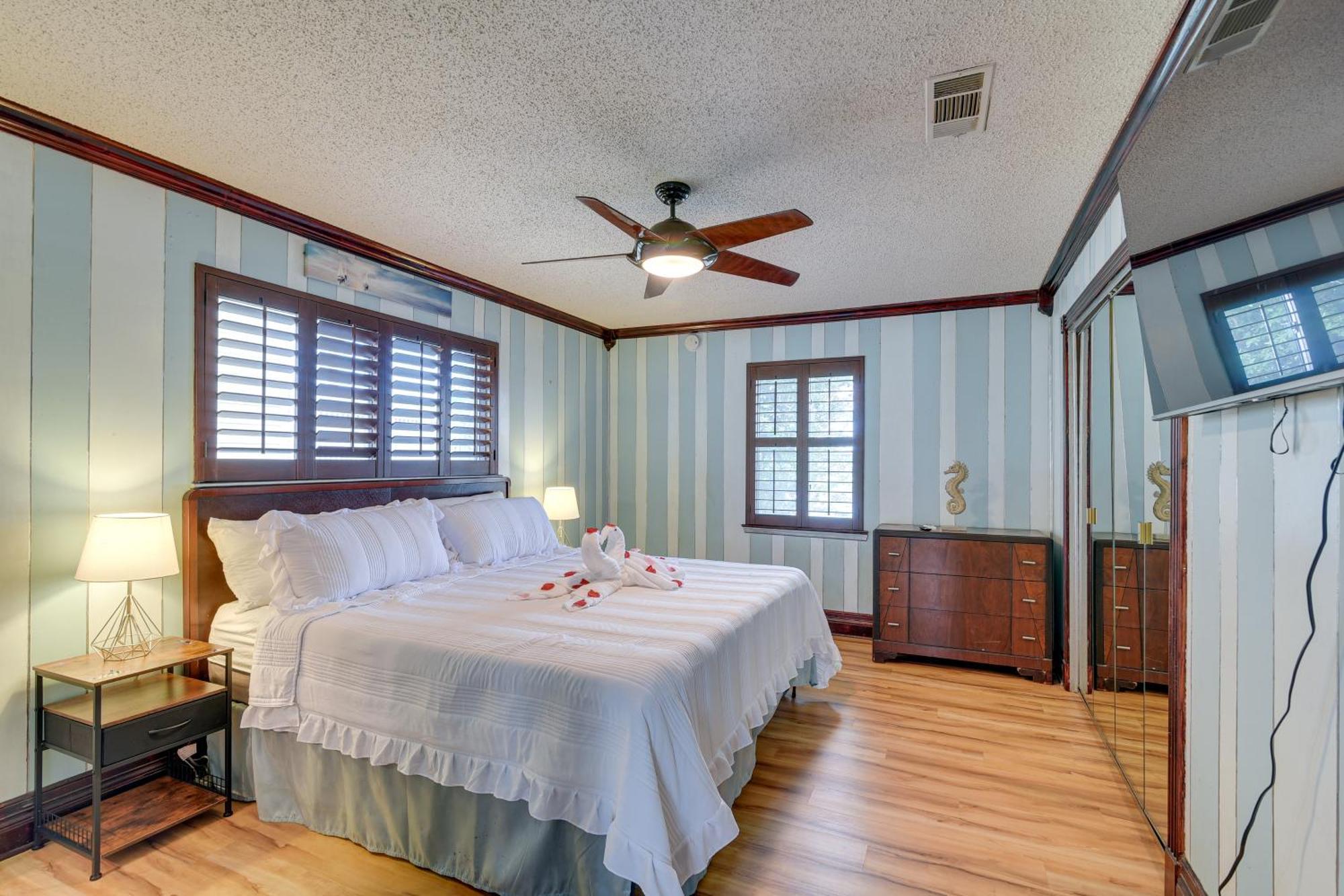 Waterfront Galveston Bay Retreat - 4 Mi To Beach! Kültér fotó